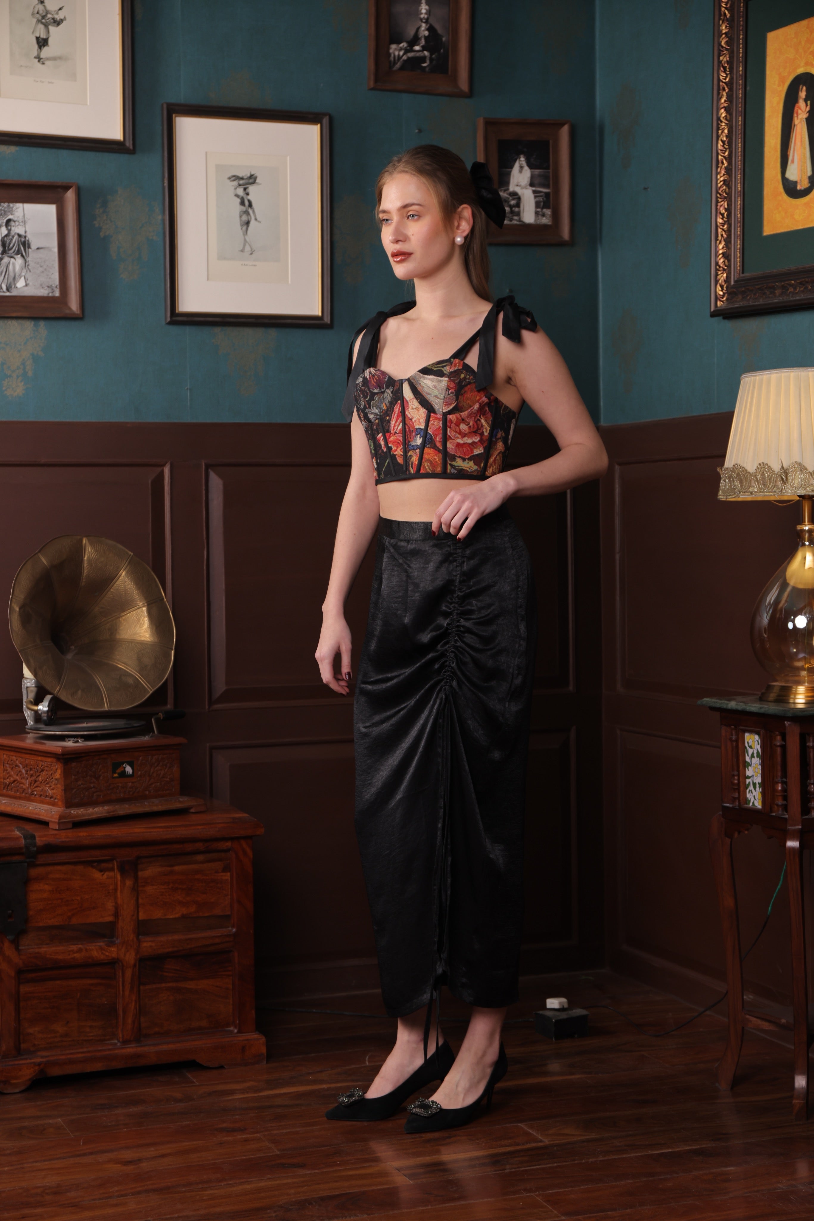 SHADOW SONATA SKIRT SET