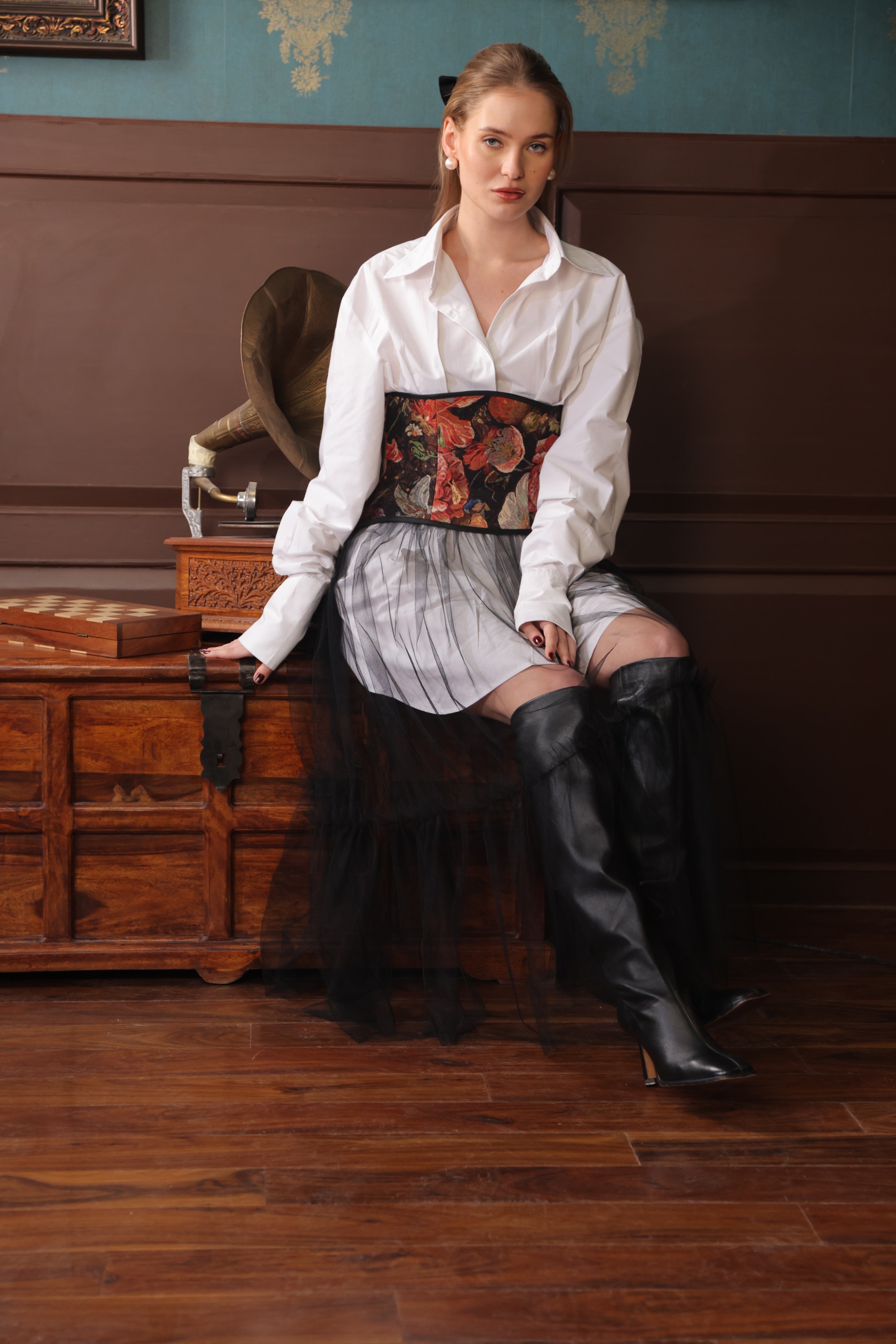 BLACK MUSE SKIRT SET