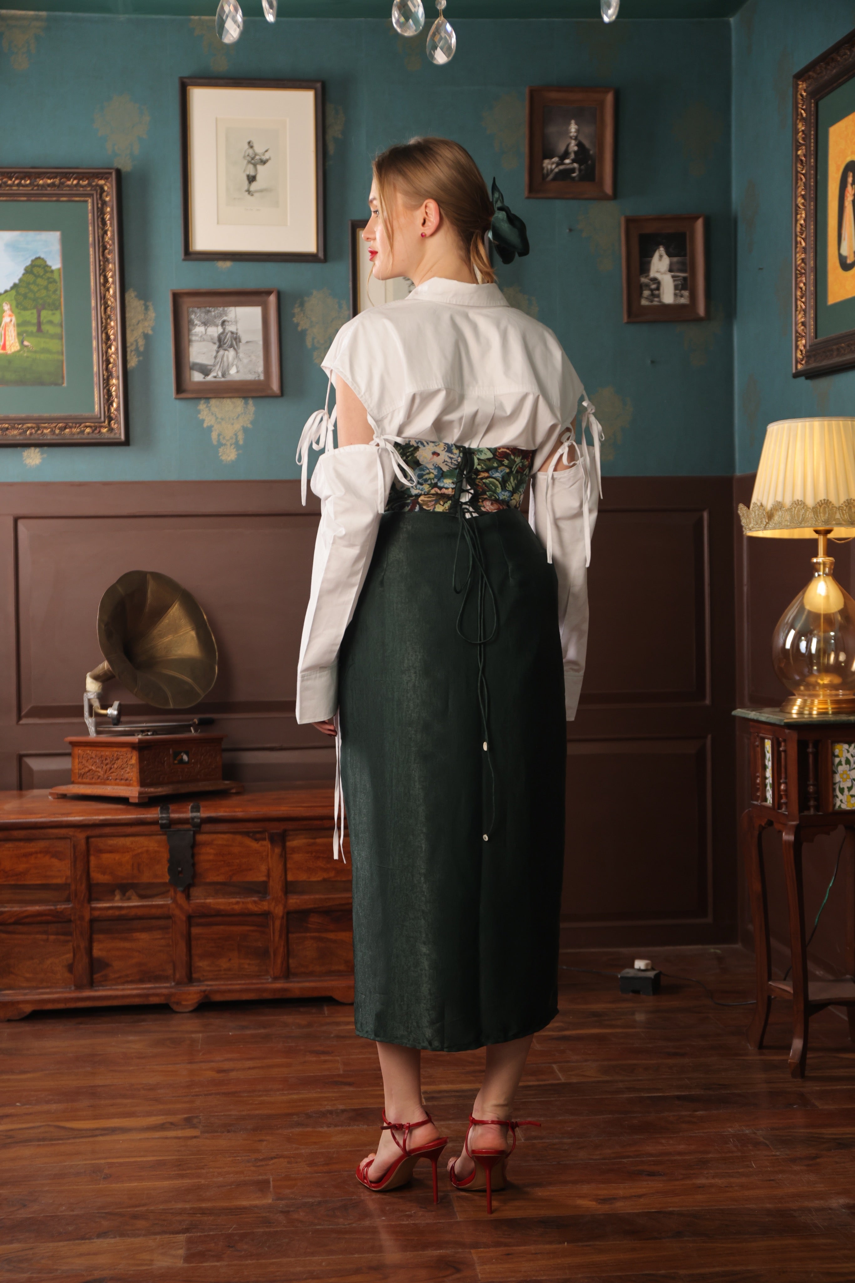 IVY DRAPE SKIRT SET