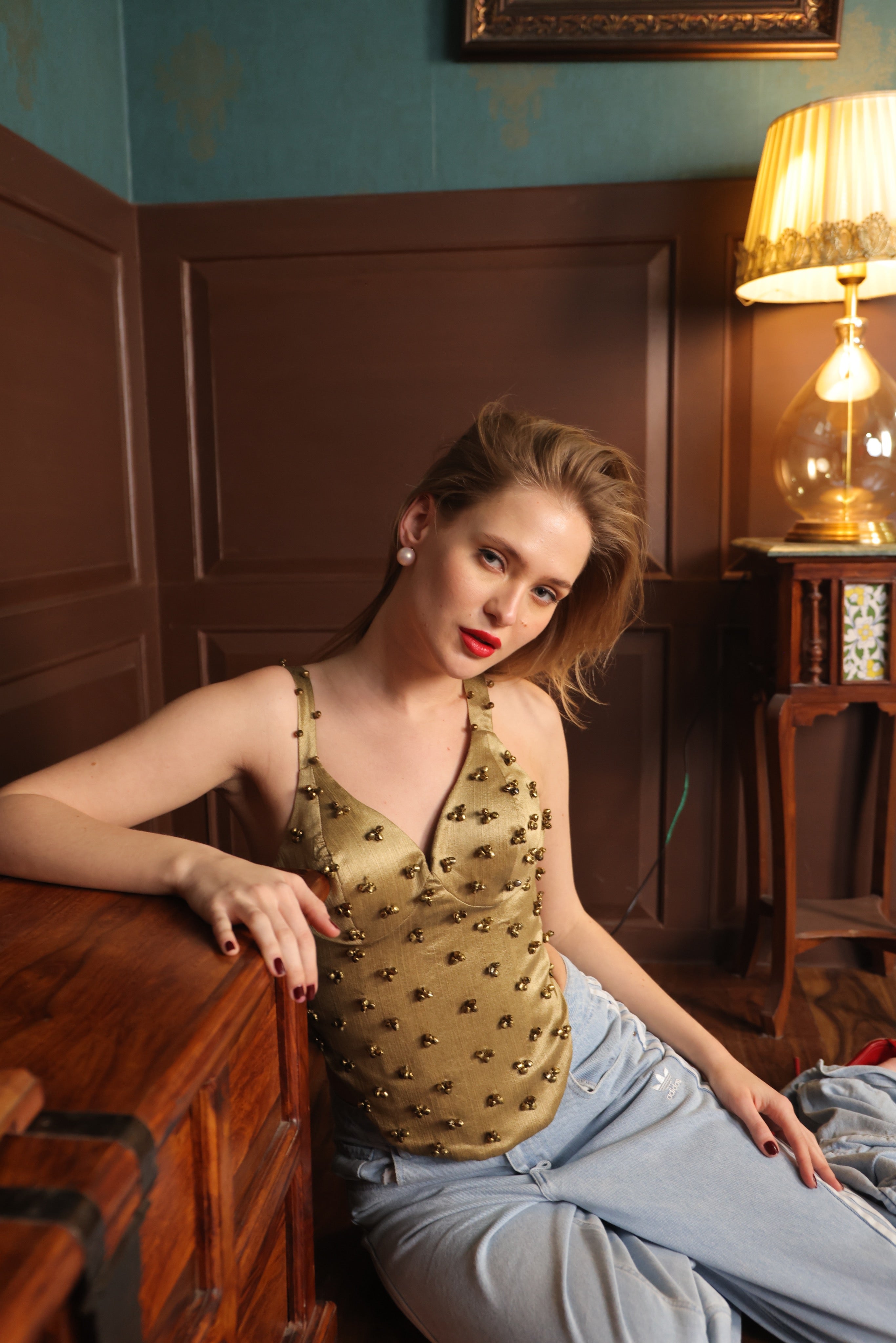 QUEEN'S ARMOUR CORSET