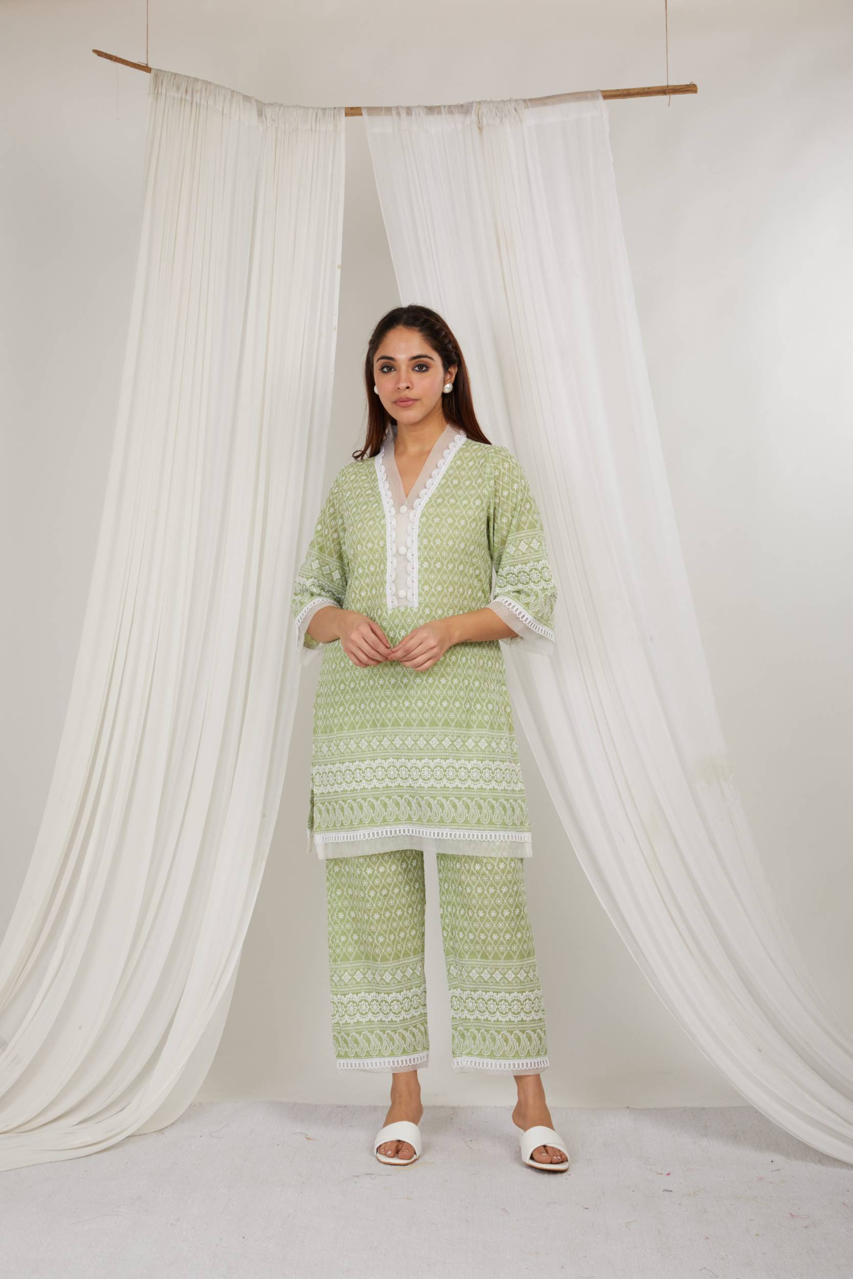 AVOCADO THREAD EMBROIDERED COTTON CO ORD - SET OF 2