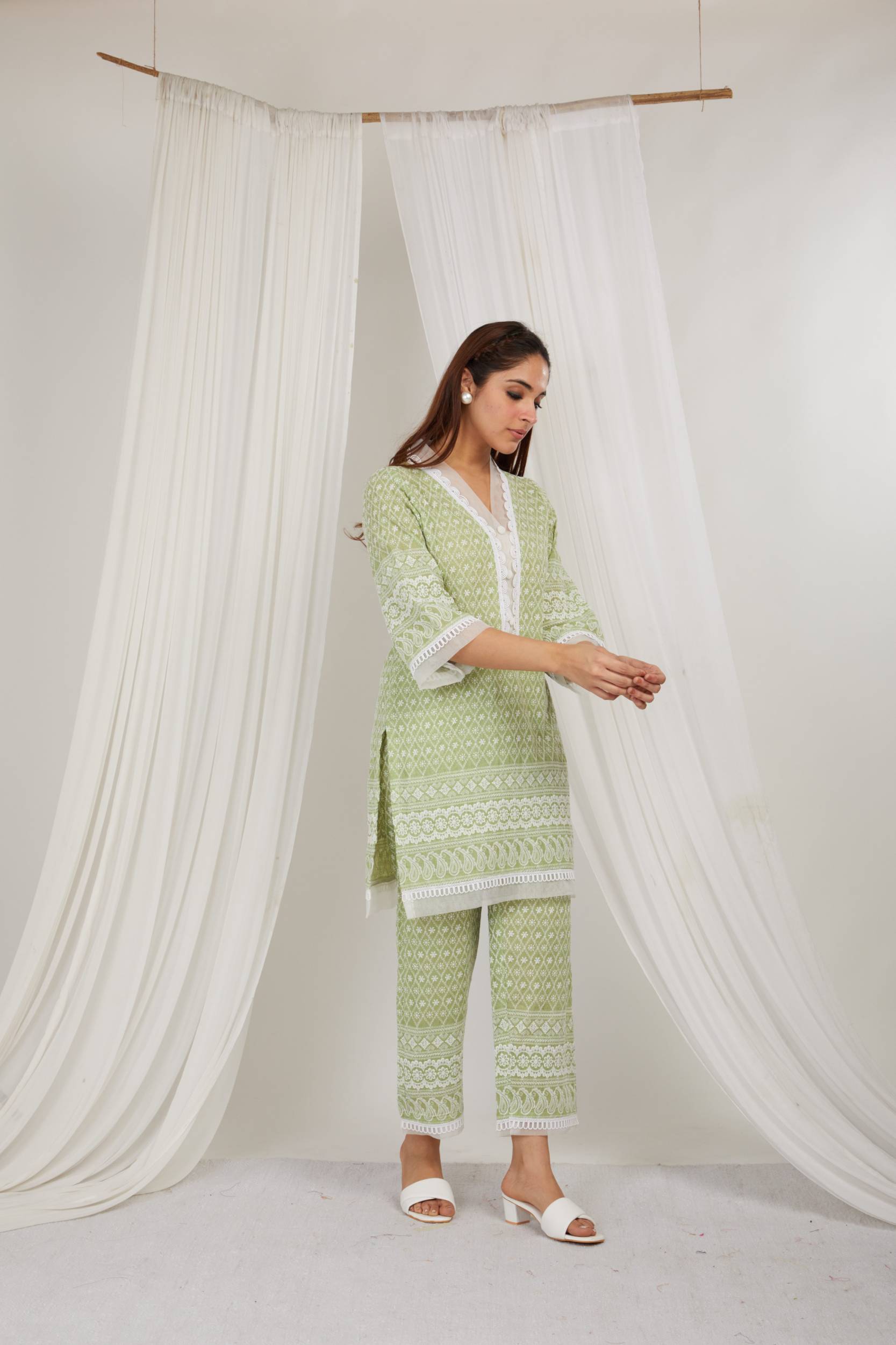 AVOCADO THREAD EMBROIDERED COTTON CO ORD - SET OF 2