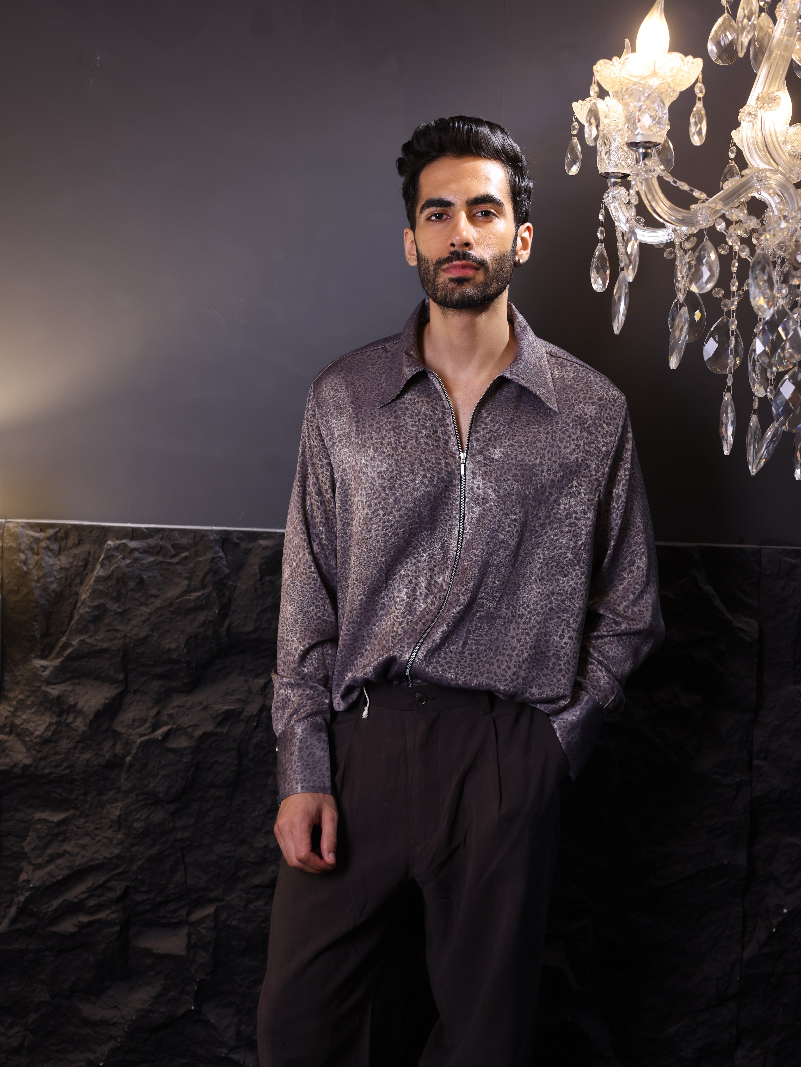 SMOKY TAUPE ZIP SHIRT