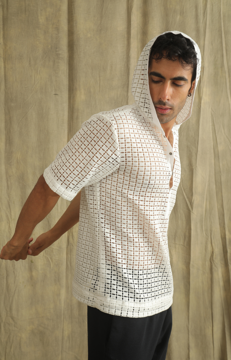 WHITE CROCHET KNIT HOODIE SHIRT