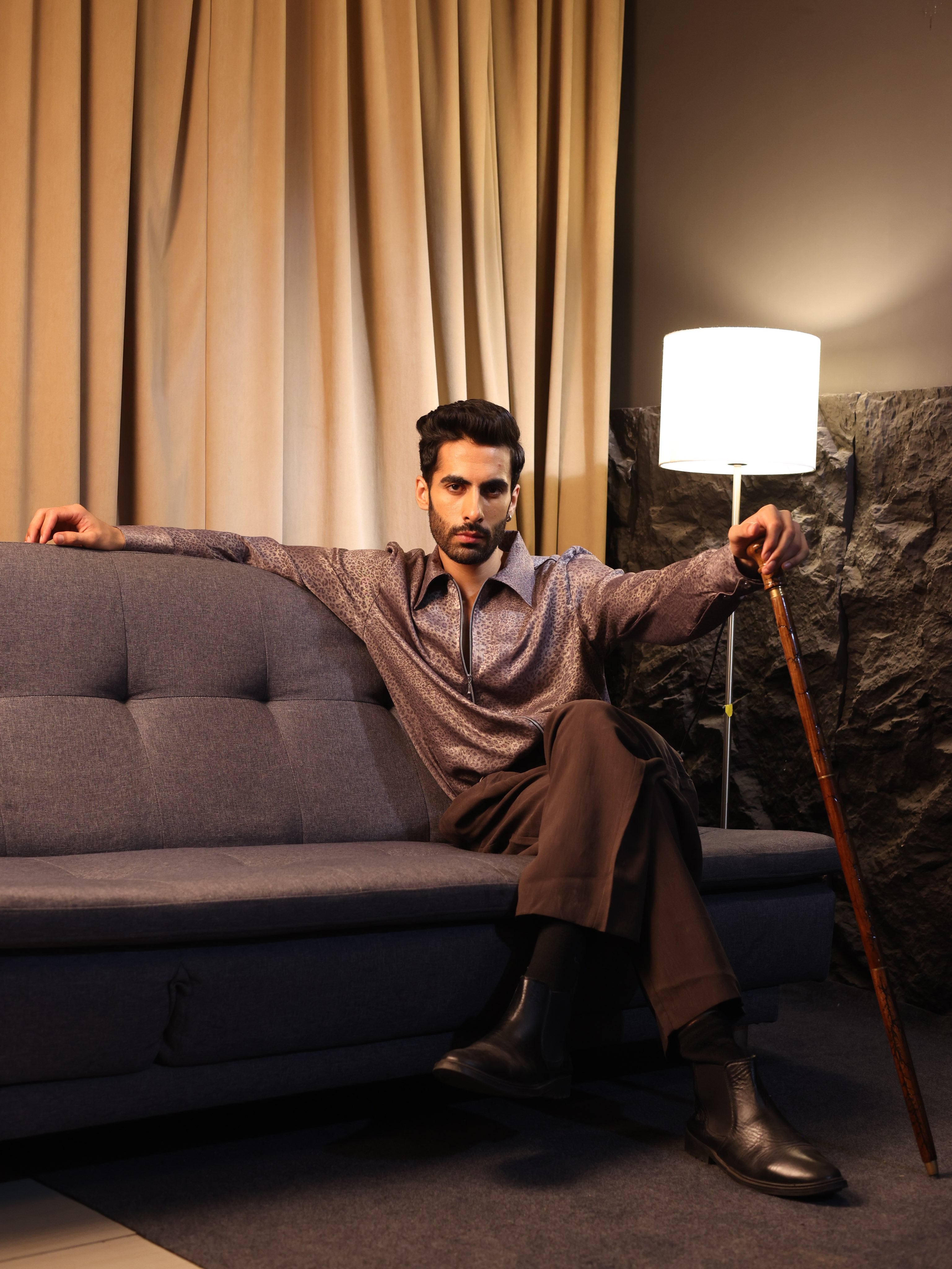 SMOKY TAUPE ZIP SHIRT