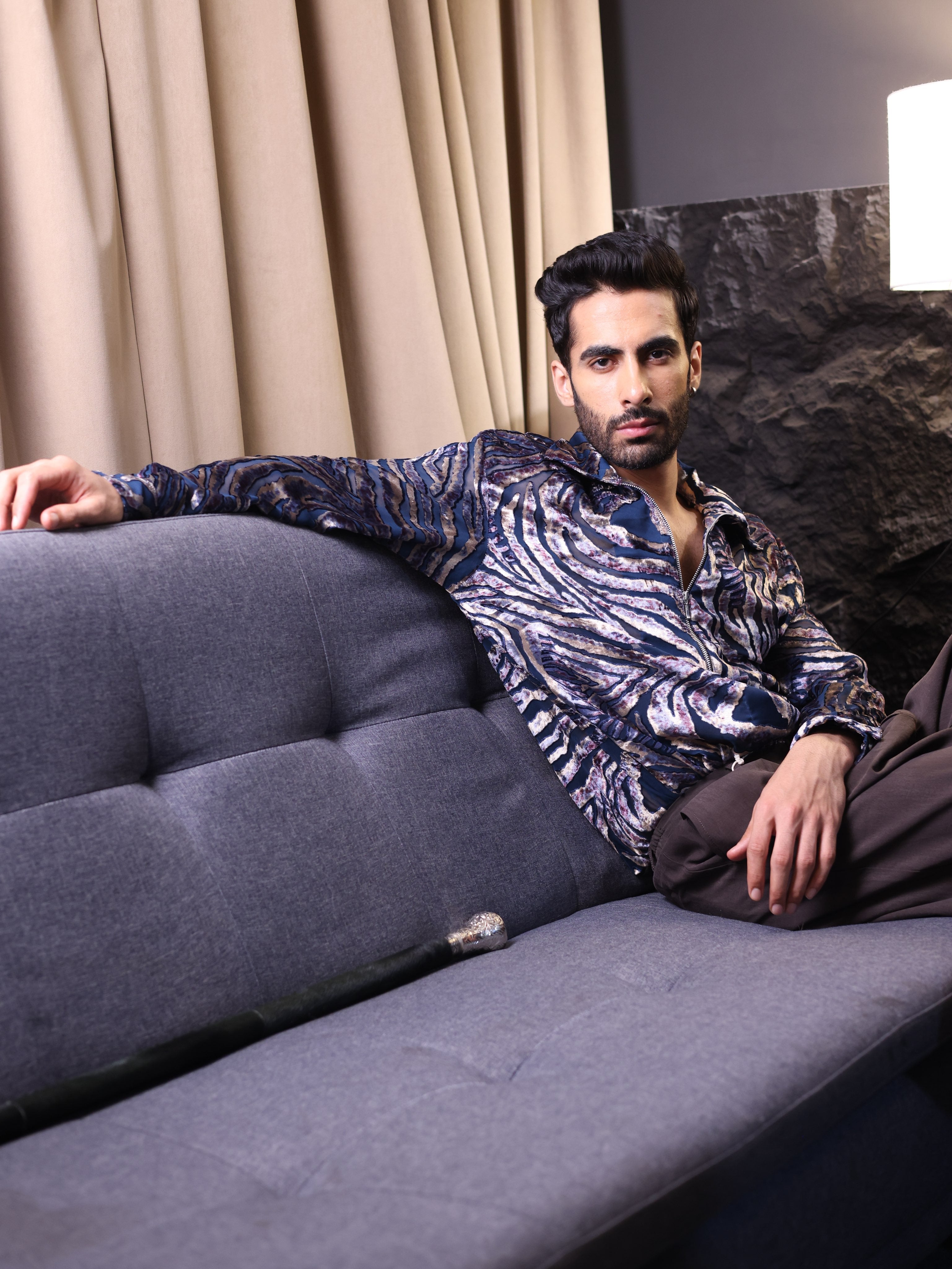 LUXE PANTHER ZIP SHIRT