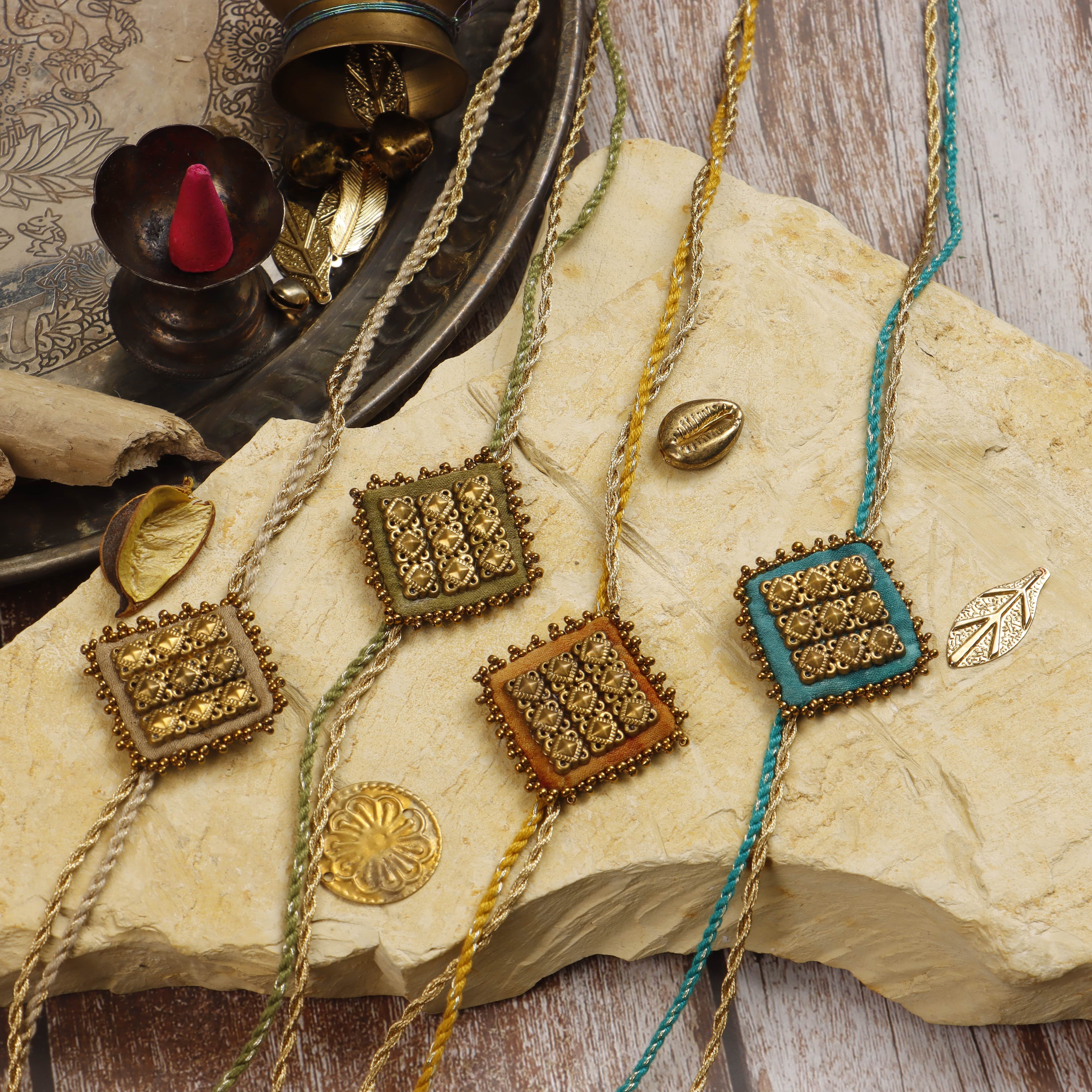 ECRU - MAJESTIC SQAURE BRASS RAKHI