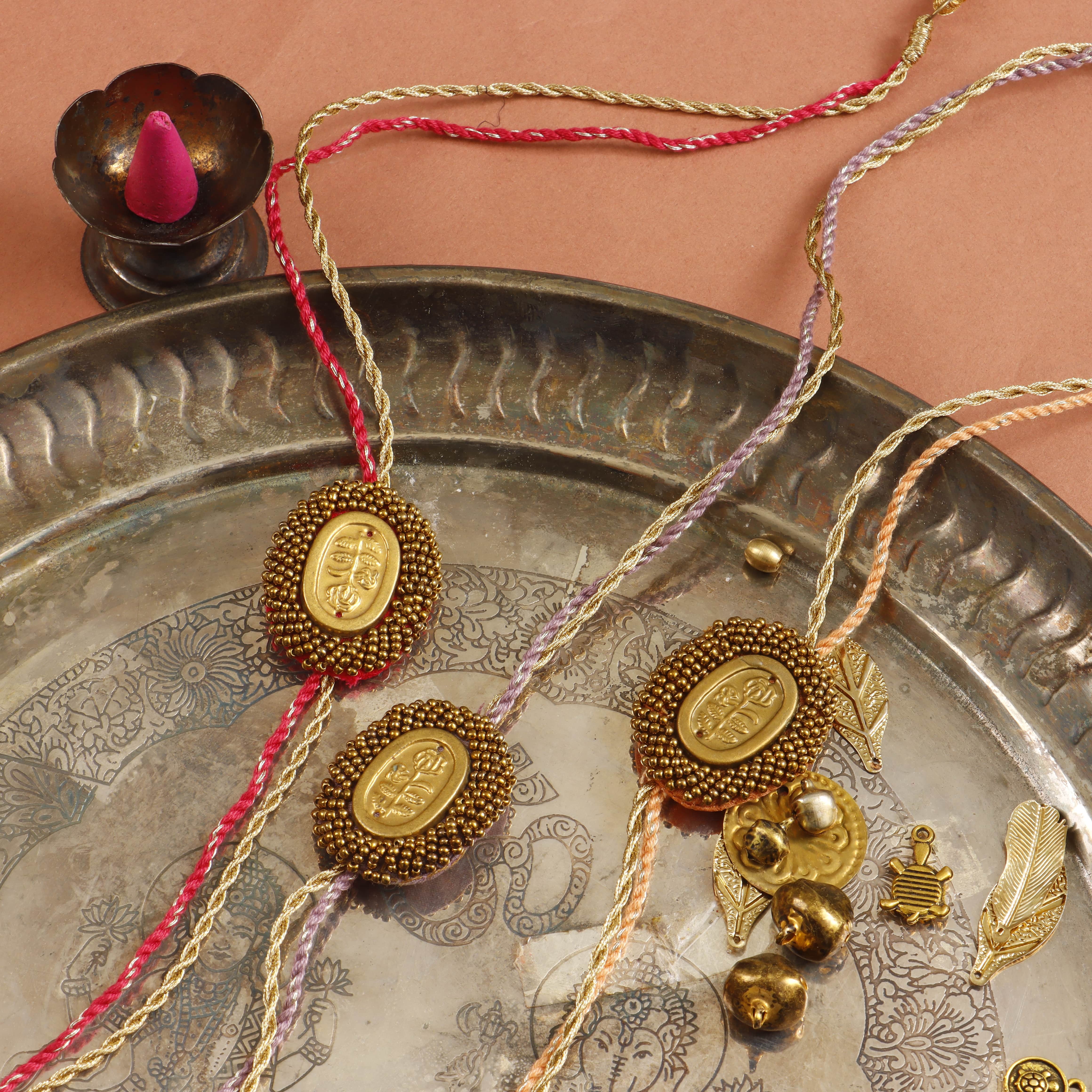 LILAC - GOLDEN BLOOM RAKHI