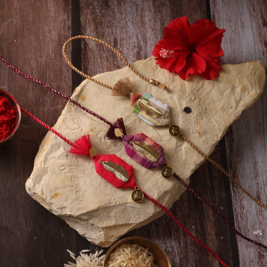 SUNHERI PANKH RAKHI - Set of 3