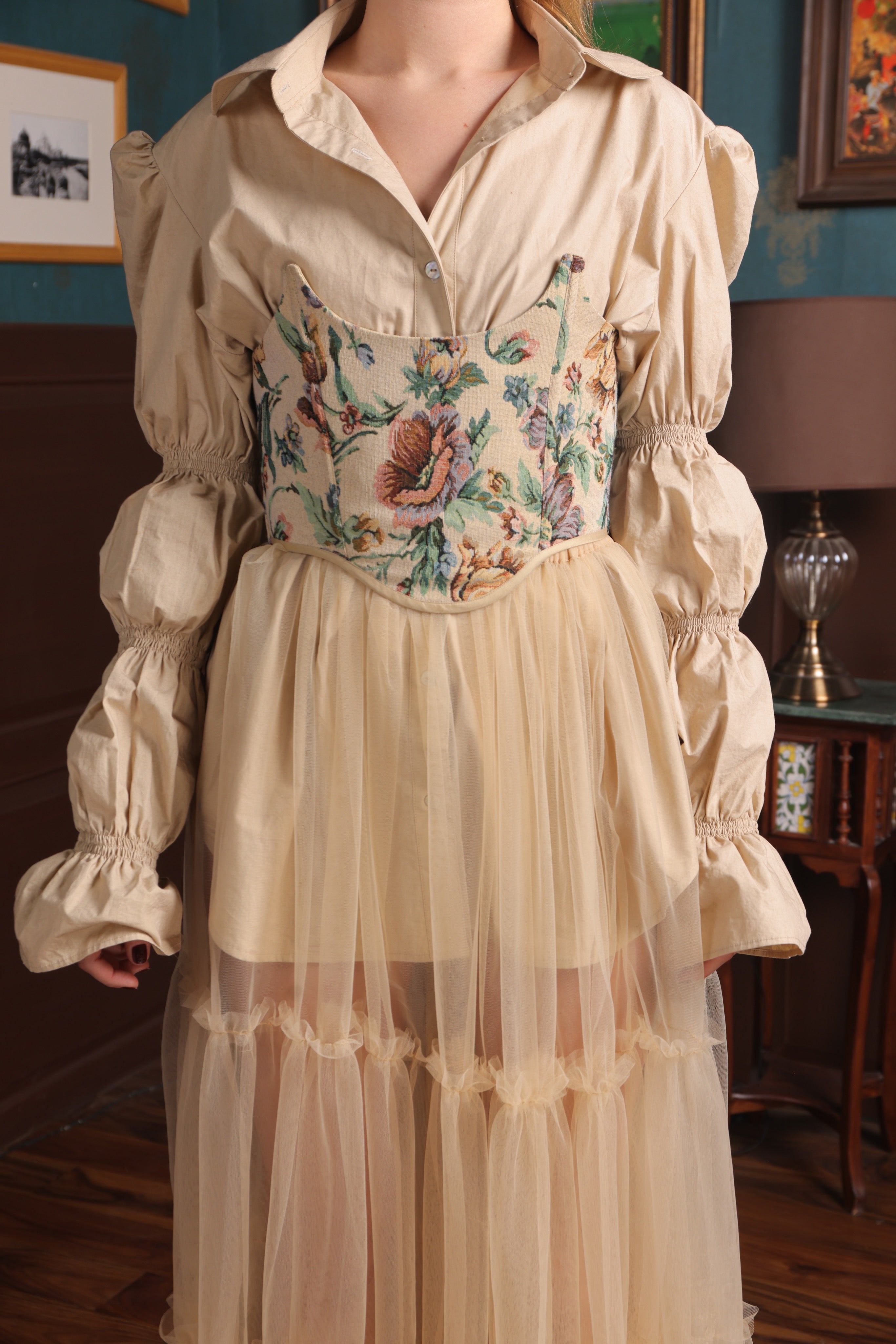 BEIGE BUBBLE SLEEVE COTTON SHIRT