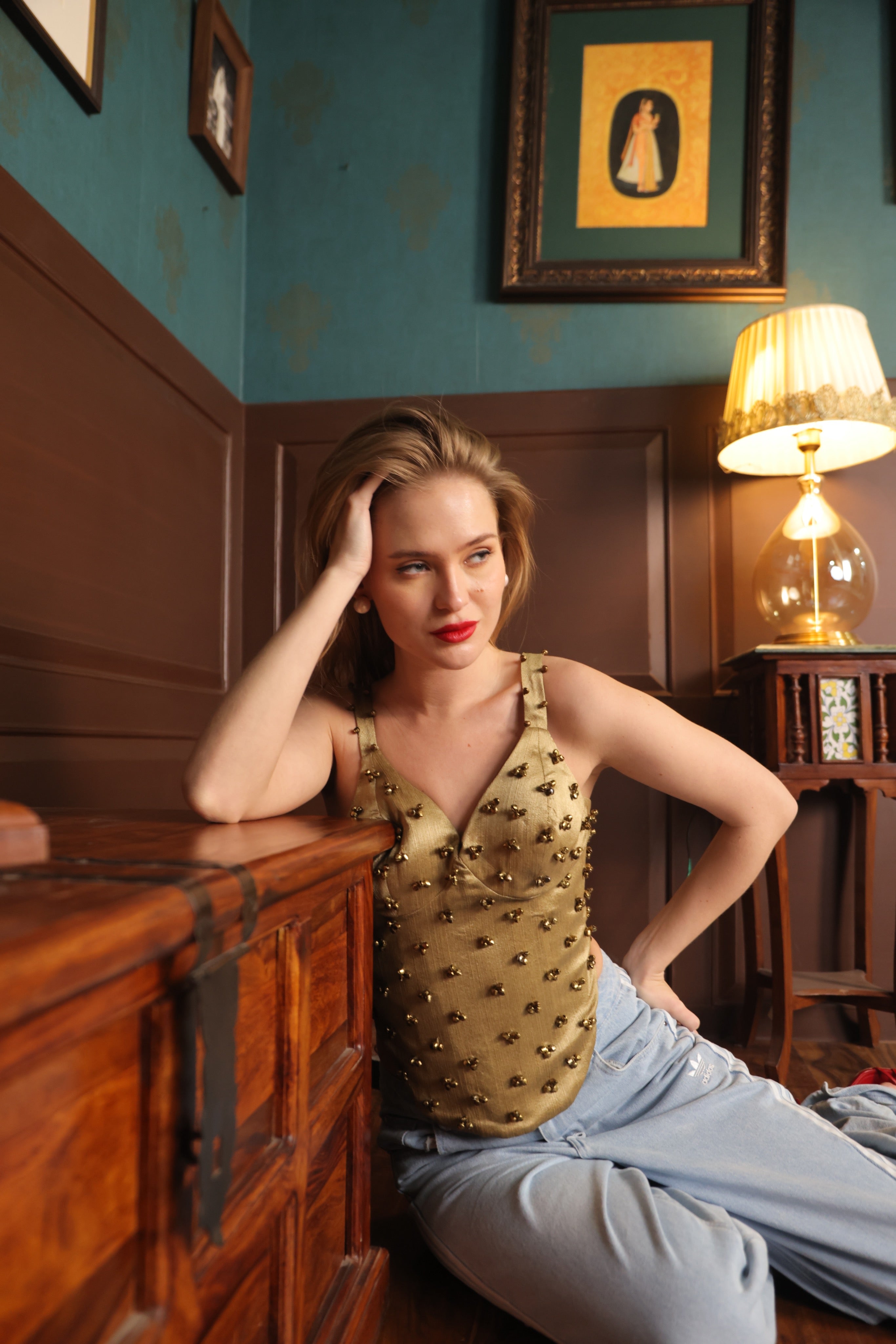 QUEEN'S ARMOUR CORSET