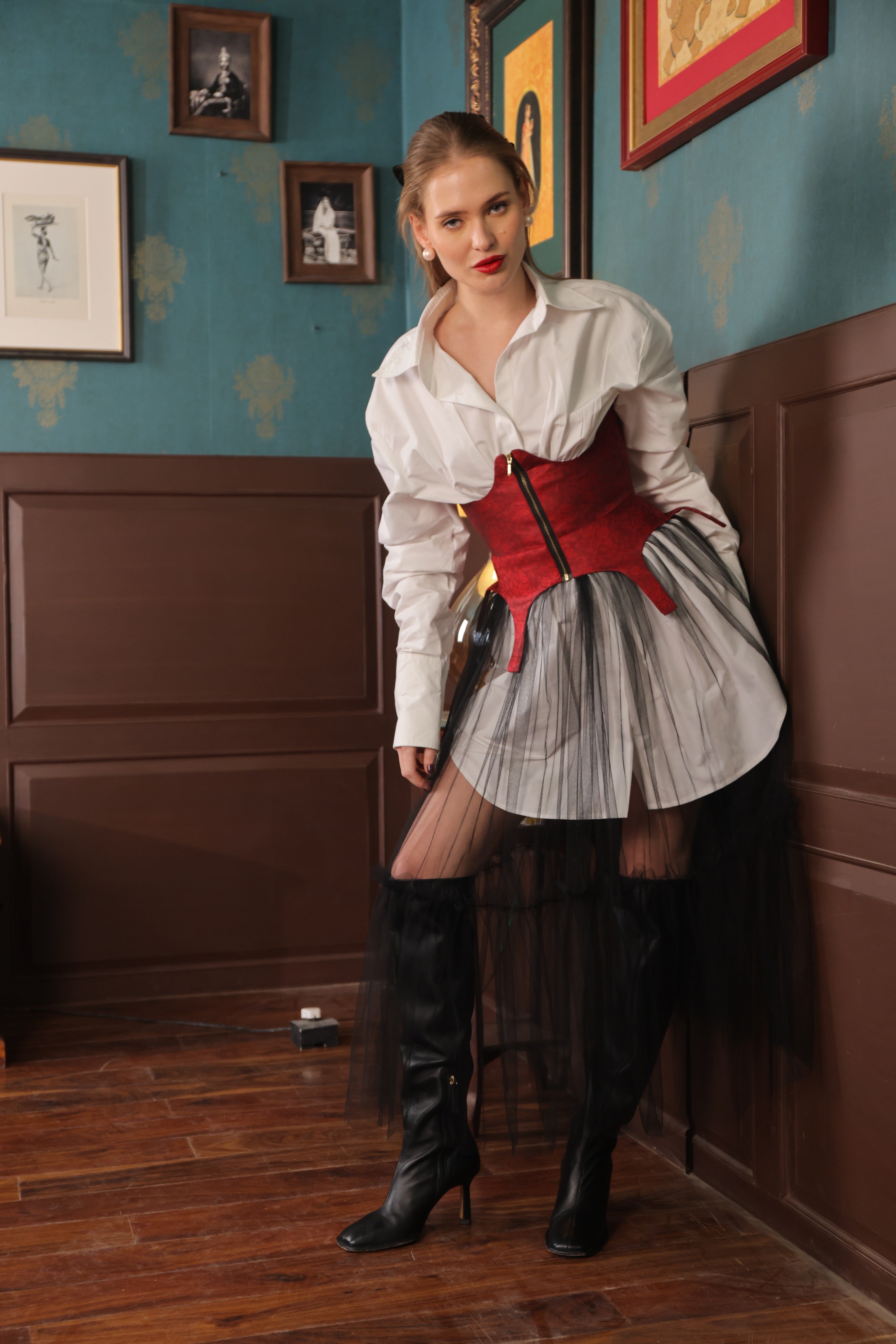 RED REBELLION CORSET BELT