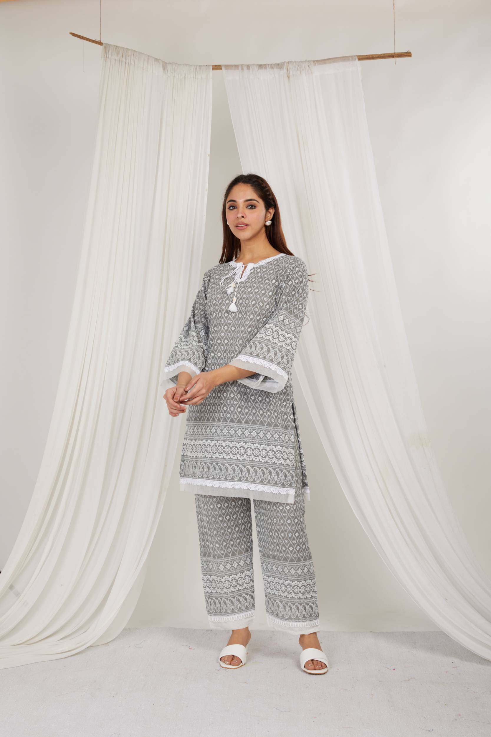 JAMUN THREAD EMBROIDERED COTTON CO ORD - SET OF 2