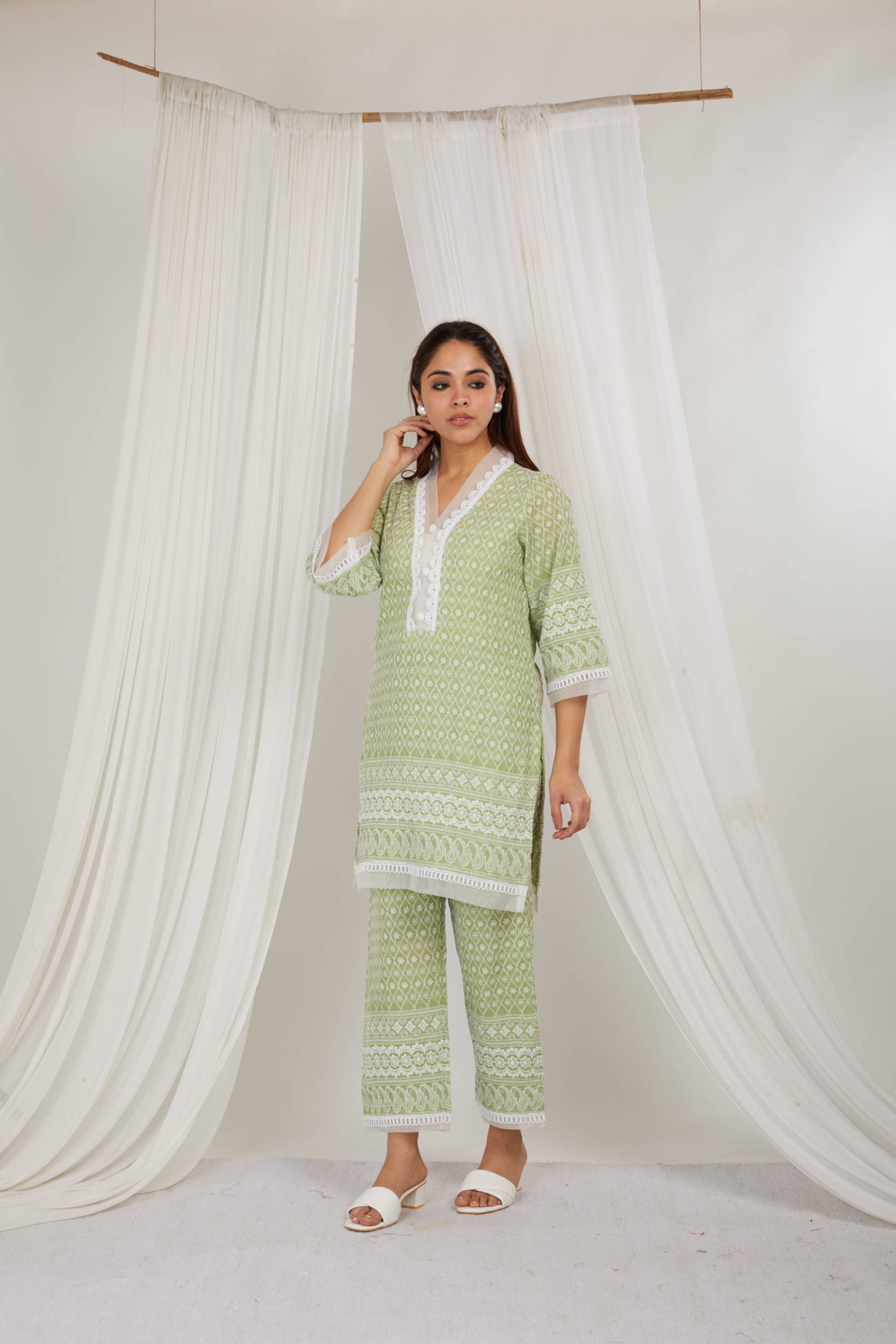 AVOCADO THREAD EMBROIDERED COTTON CO ORD - SET OF 2