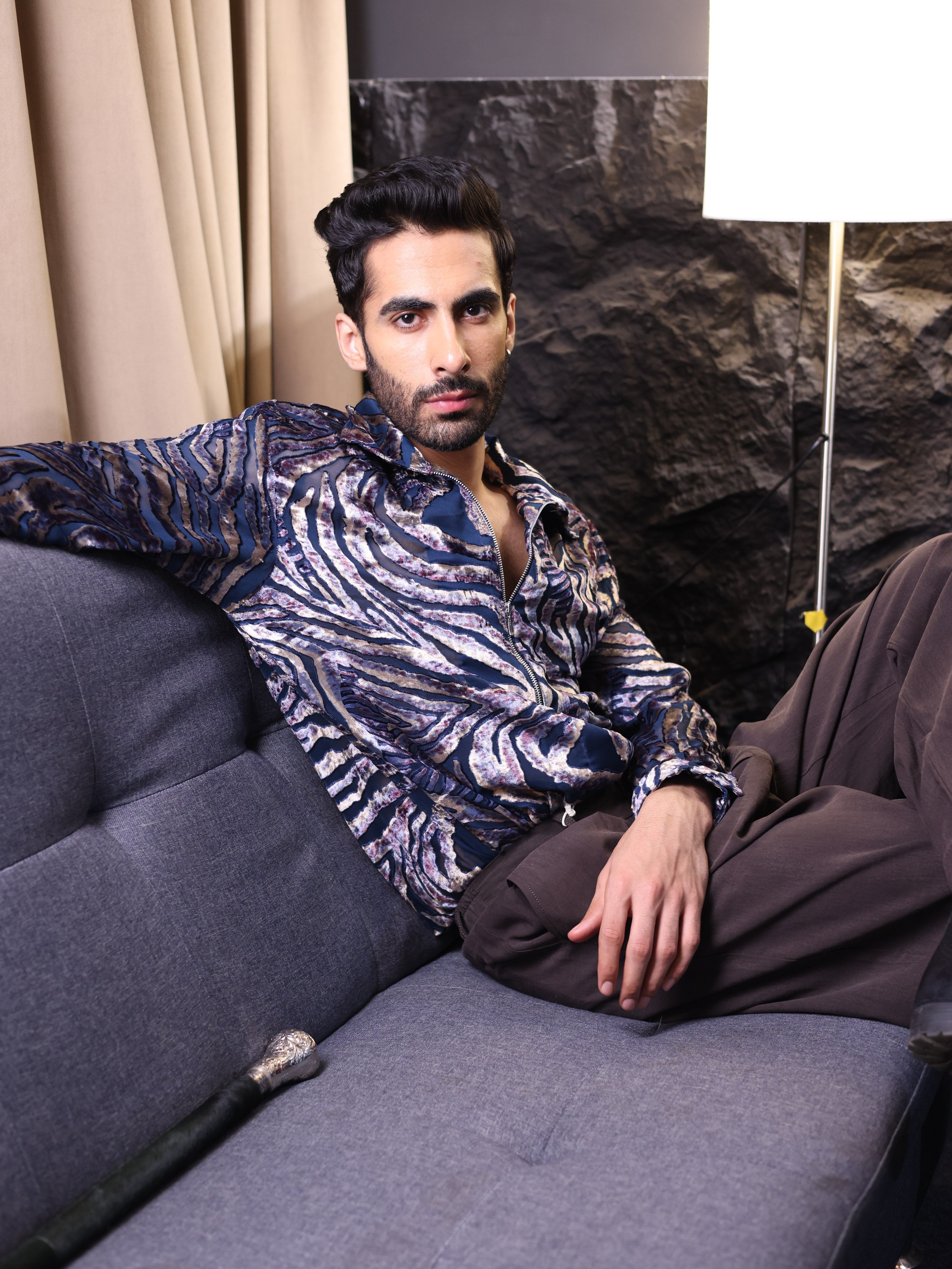 LUXE PANTHER ZIP SHIRT