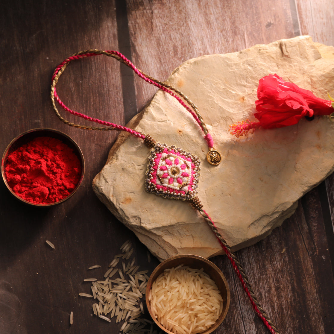 GULLNAR RAKHI