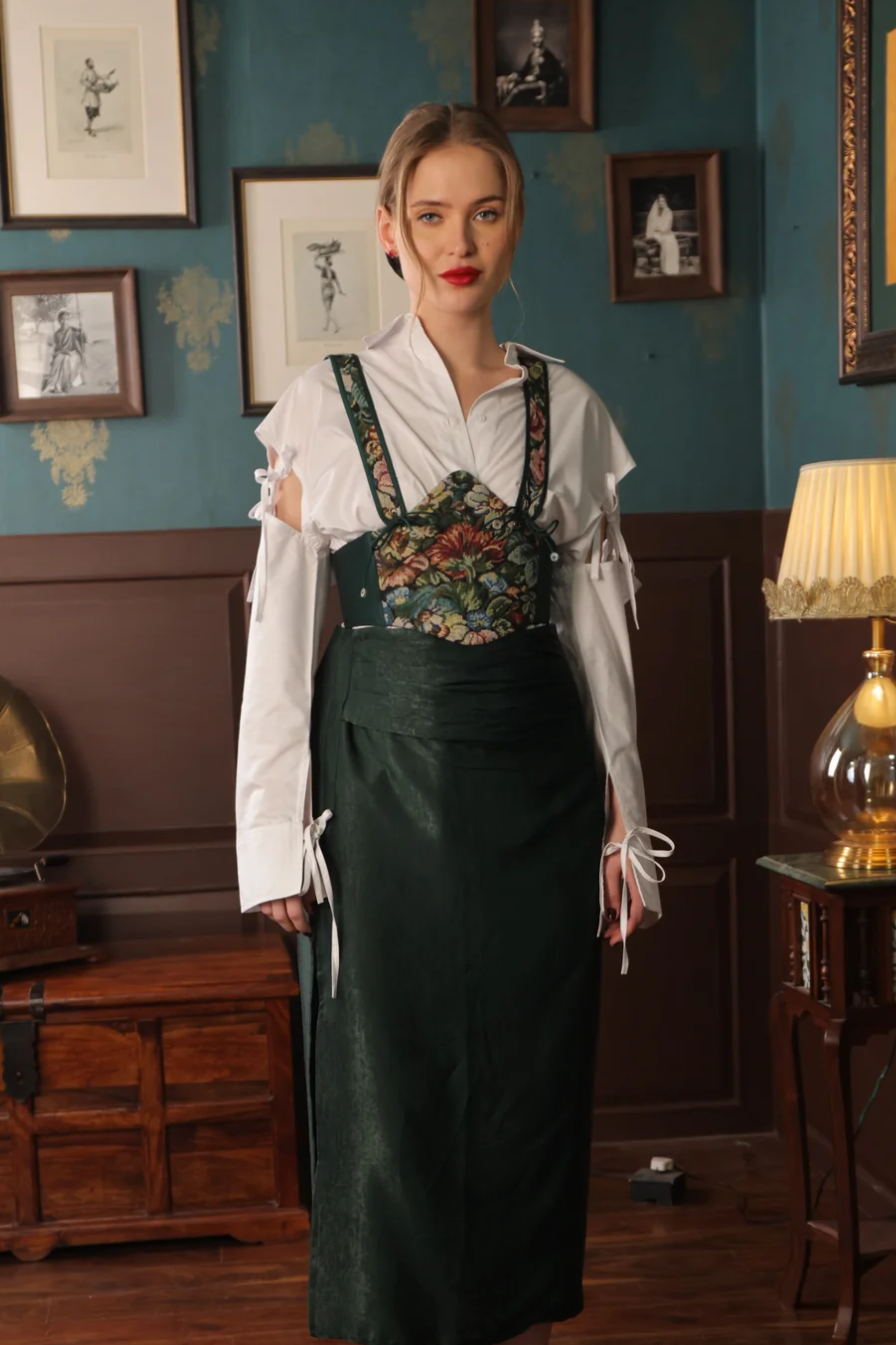 EMERALD POISE CORSET