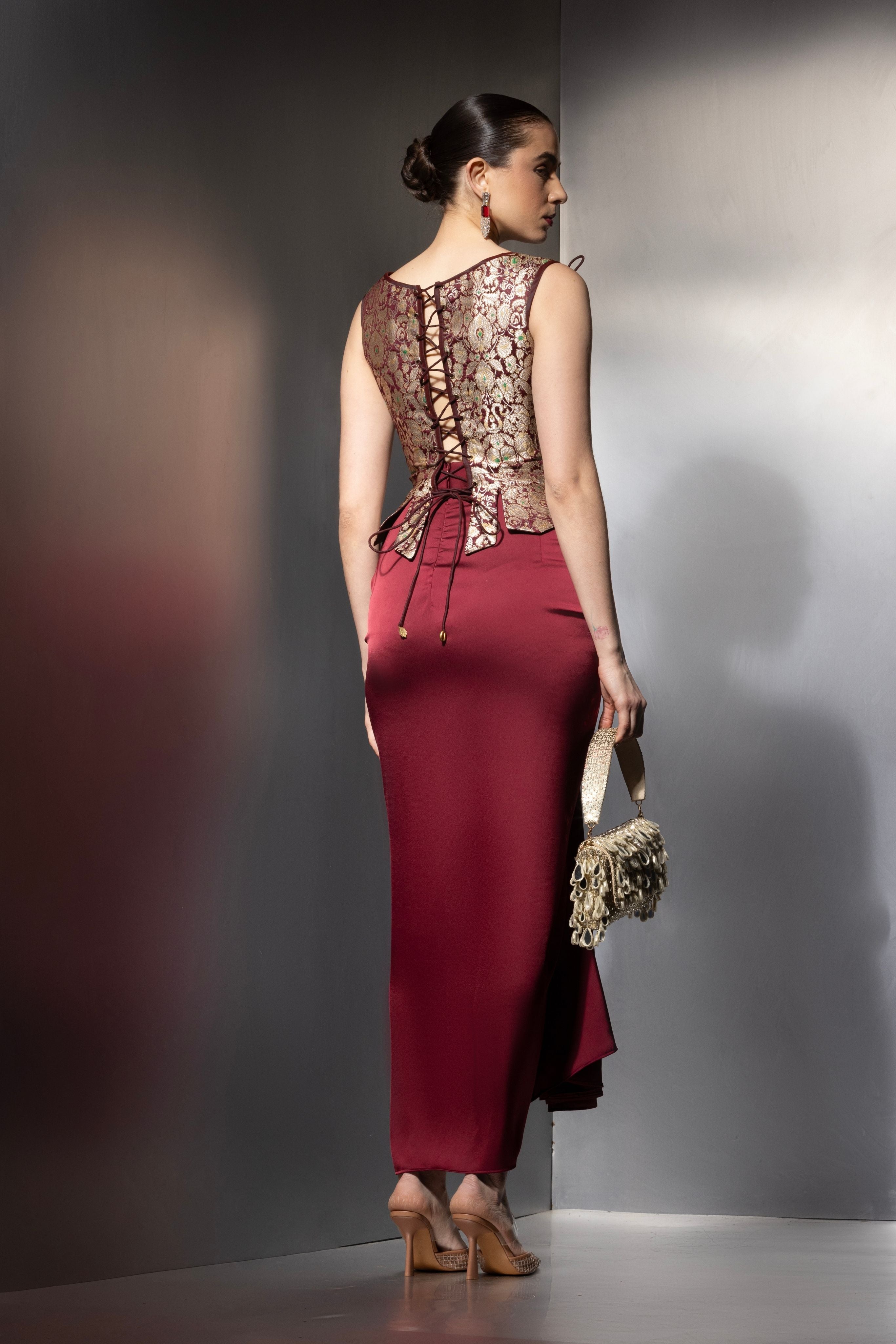 Valencia Scalloped Corset