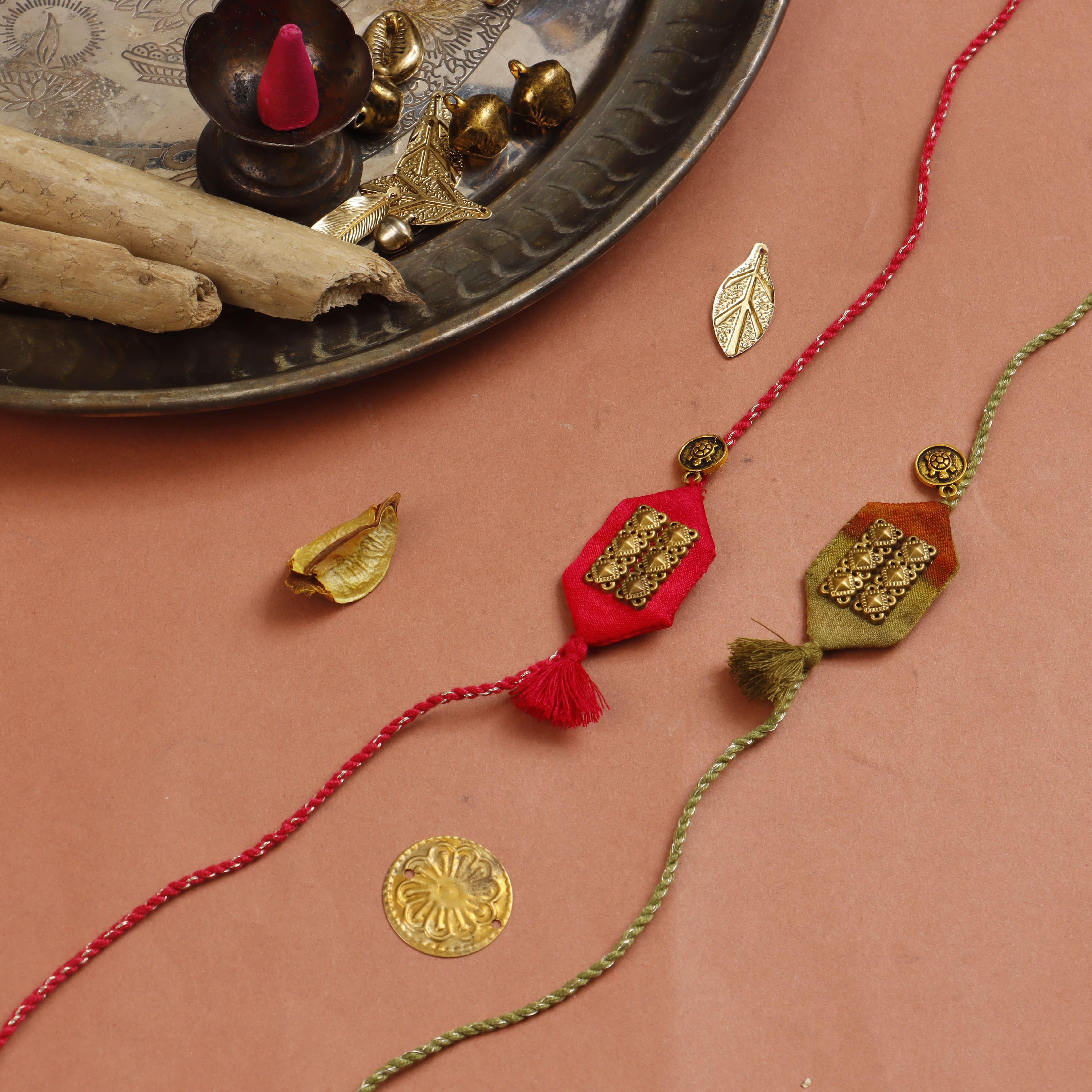 FUCHSIA - TURTLE TASSLE BLESSING RAKHI