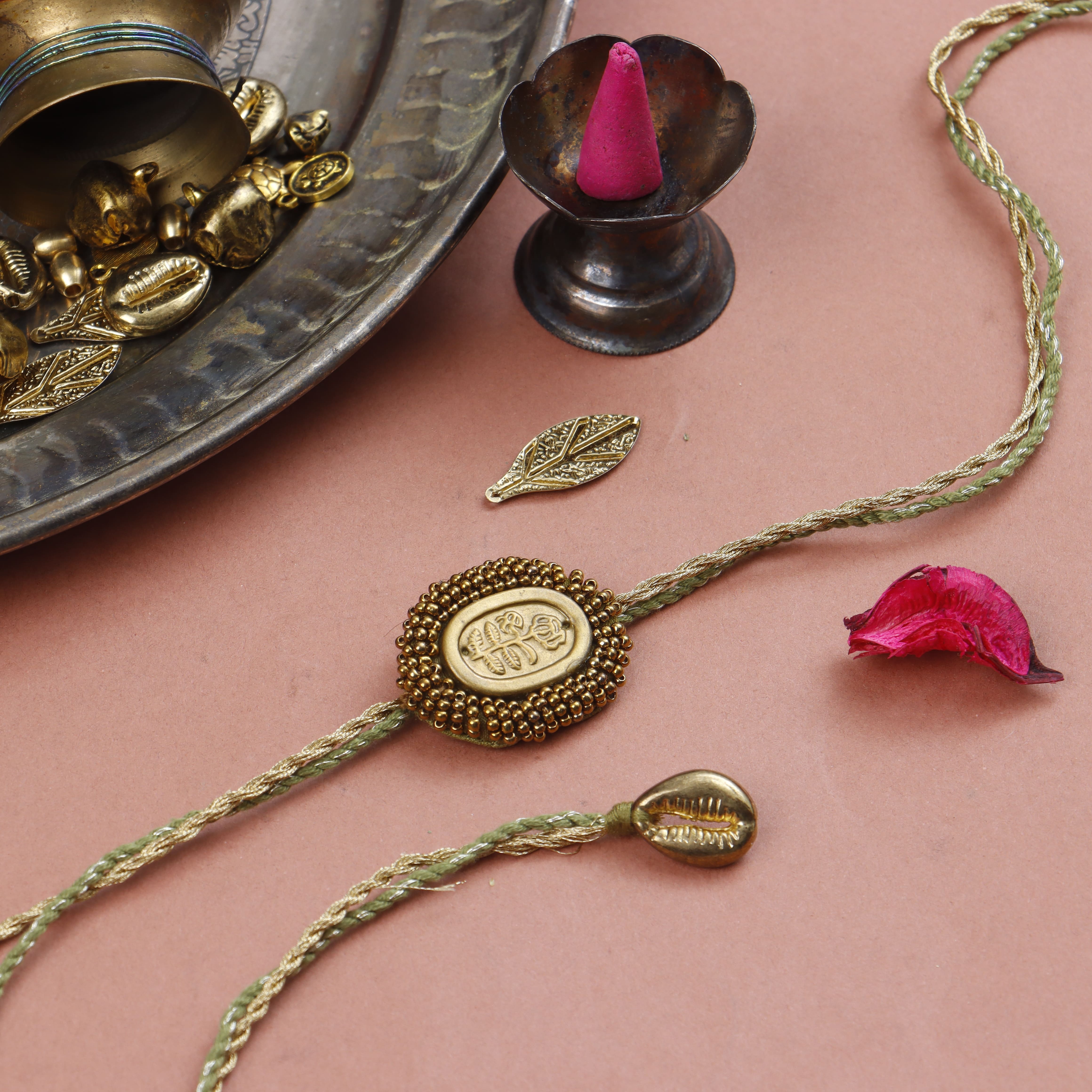 GOLDEN BLOOM RAKHI - Set of 3