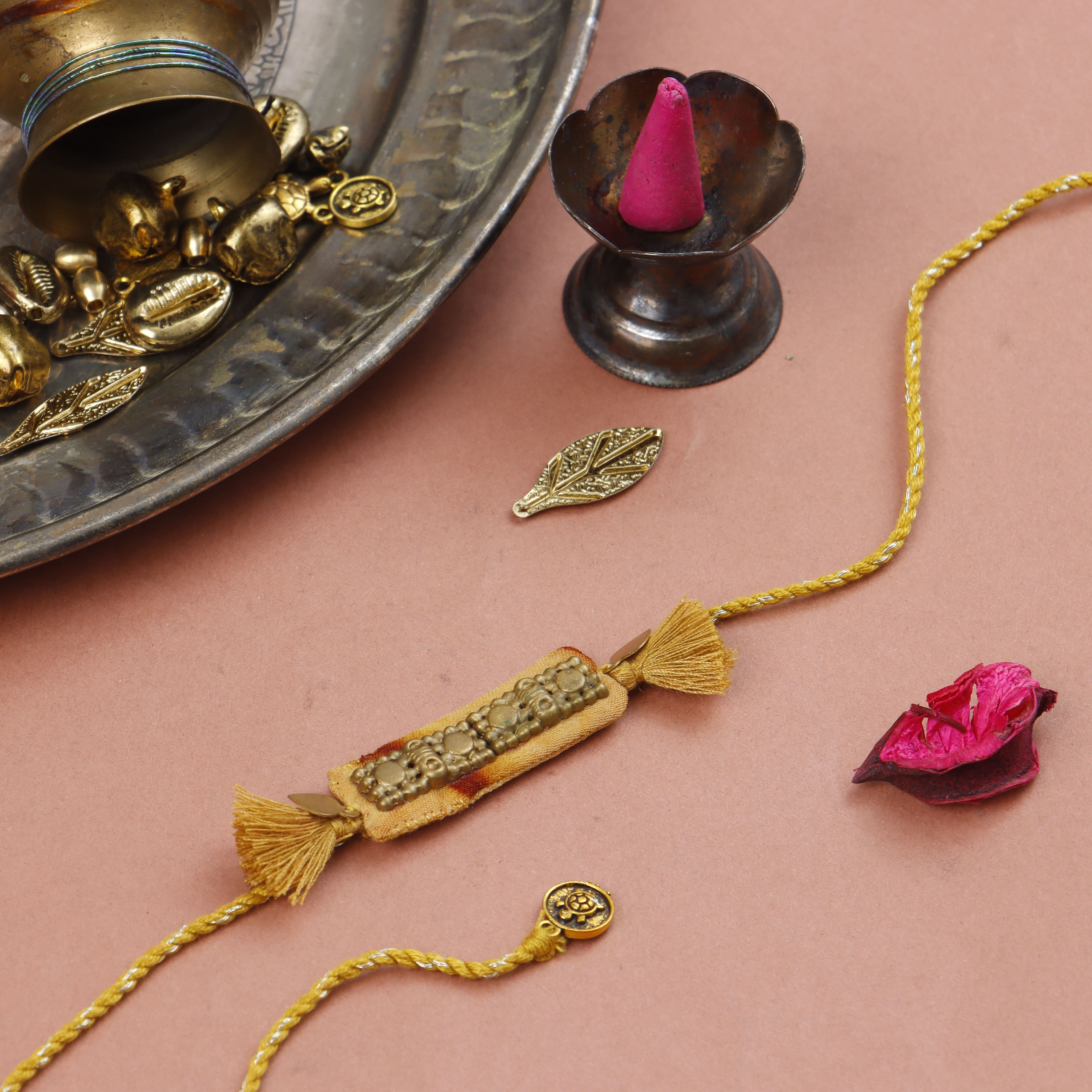 REGAL RECTANGULAR RAKHI - Set of 4