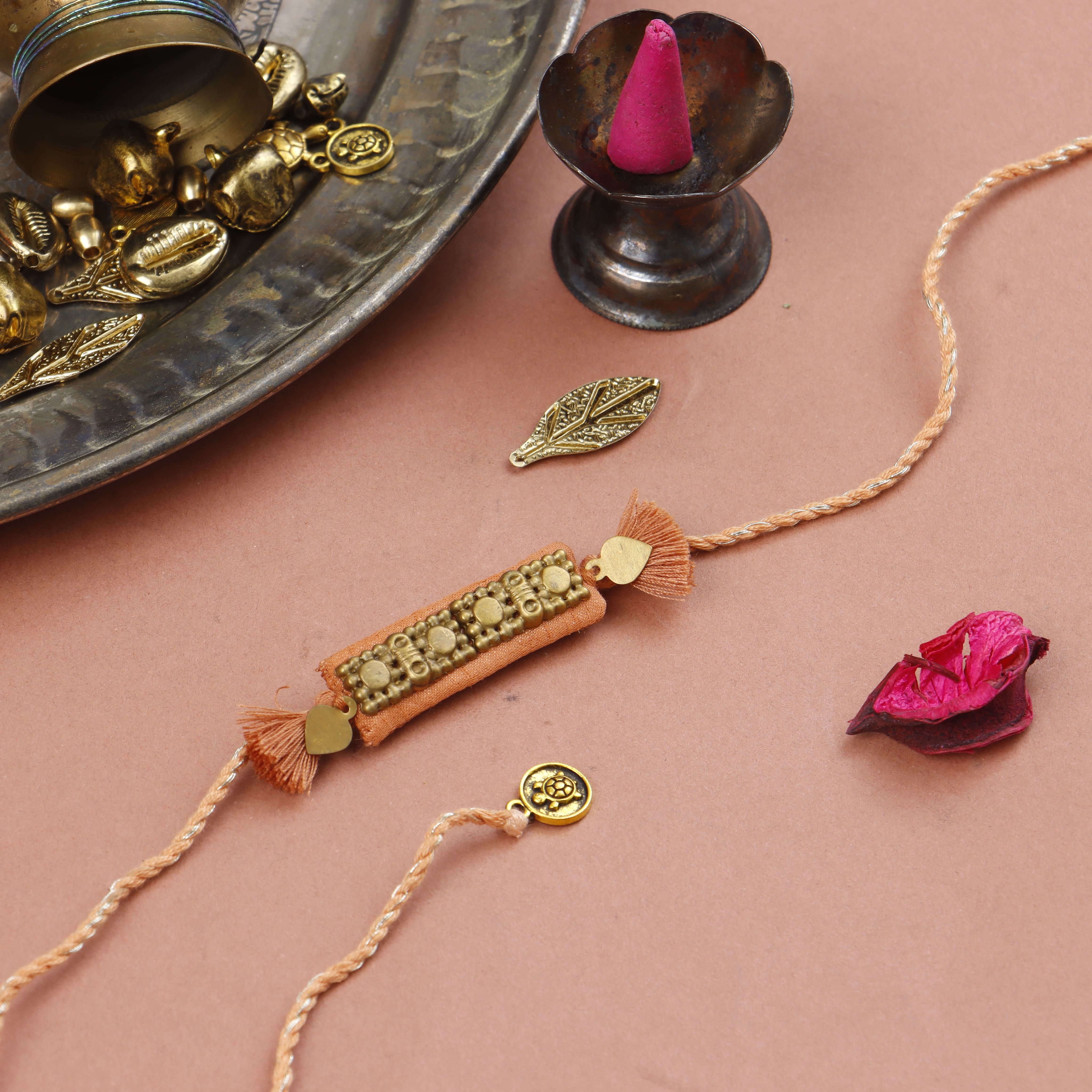 REGAL RECTANGULAR RAKHI - Set of 4