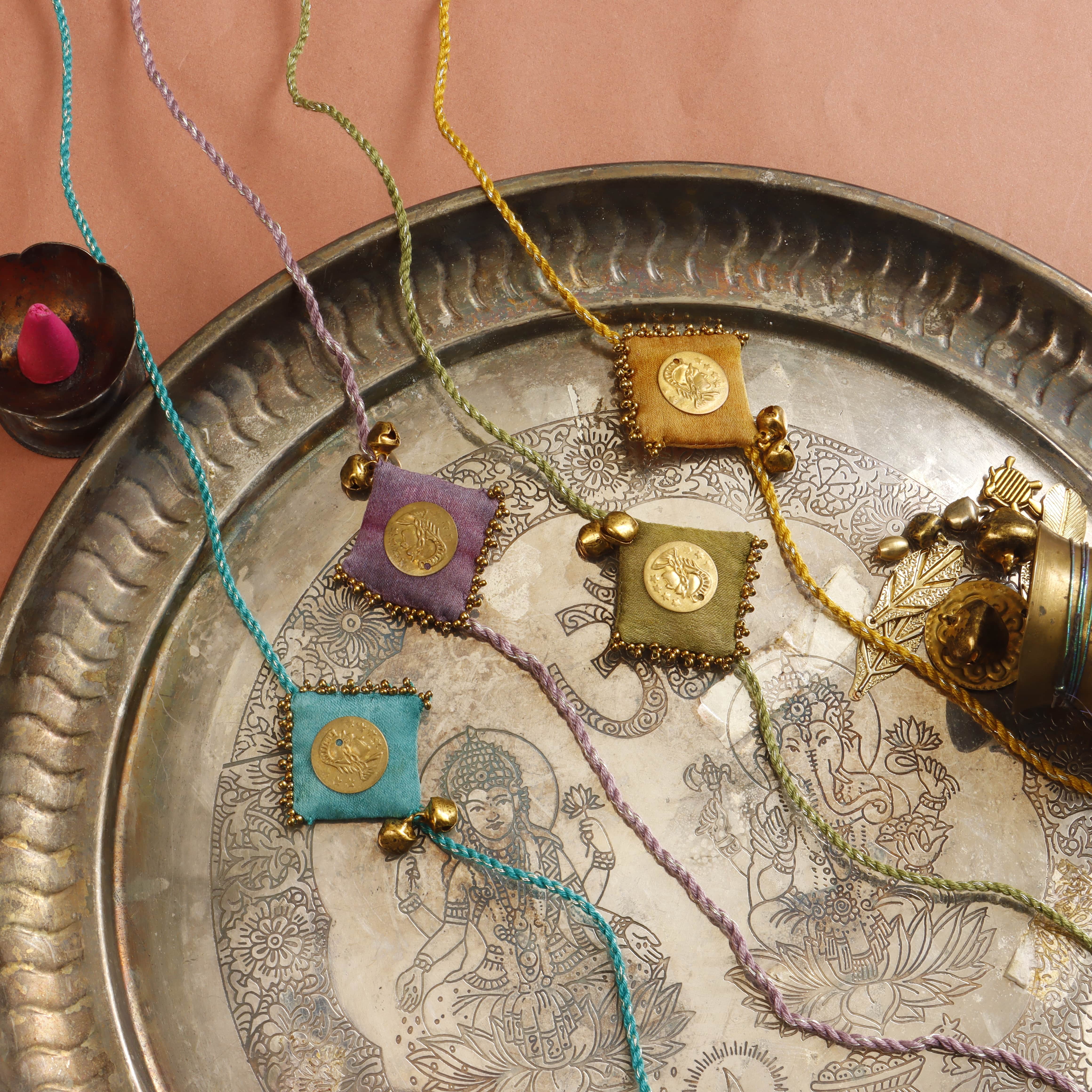 MEDALLION - GOLDEN COIN RAKHI